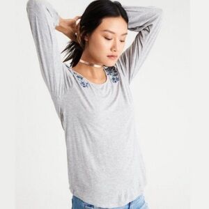 NWT AMERICAN EAGLE OUTFITTERS soft & sexy floral embroidered shoulder top